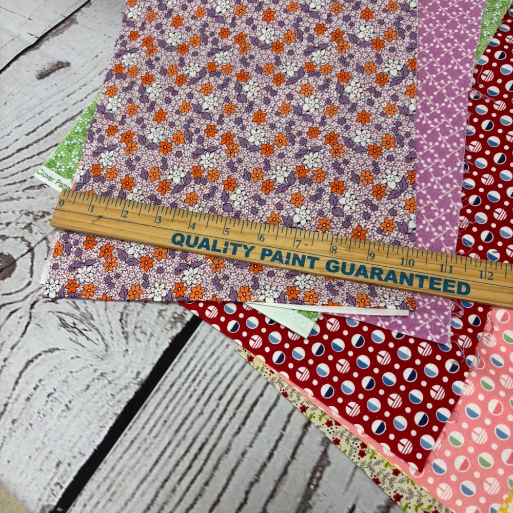 Vintage Cotton Fabric Remnants Lot Floral Polka Dot Geometric Quilt Pieces 9pc - Picture 6 of 6